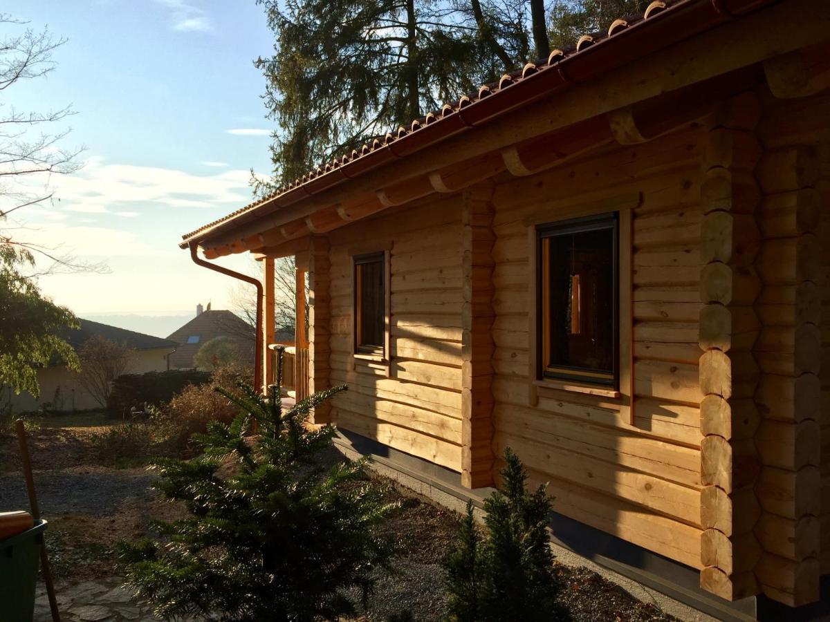 Blockhaus Chalet Mit Beheizbarem Badefass Und Infrarotsauna Auf Der Terrasse Oberschutzen ภายนอก รูปภาพ