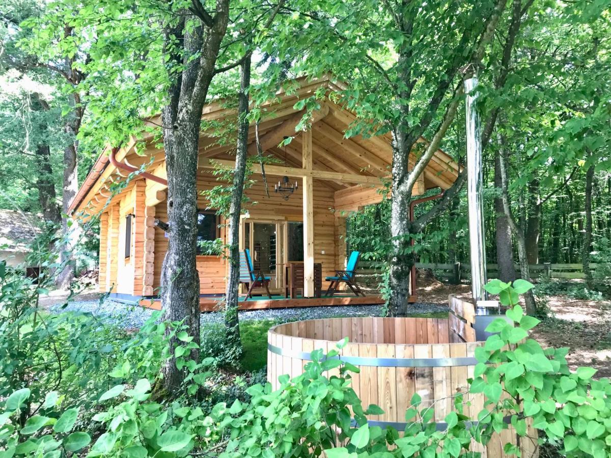 Blockhaus Chalet Mit Beheizbarem Badefass Und Infrarotsauna Auf Der Terrasse Oberschutzen ภายนอก รูปภาพ